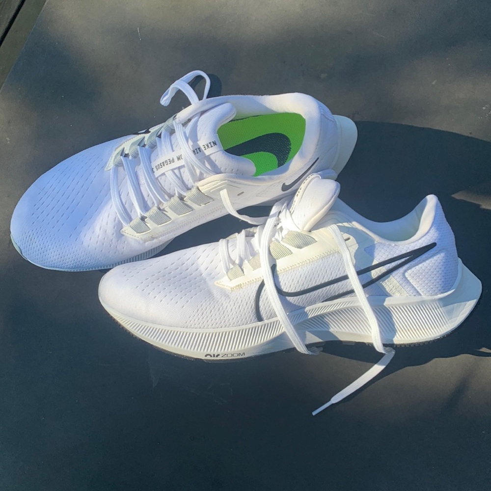 Nike Air Zoom Pegasus. Size 9.5 (Mens).